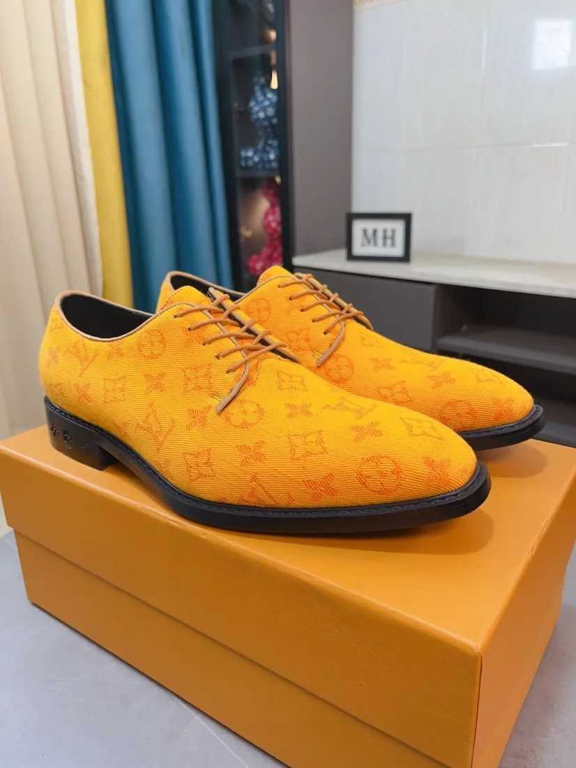 Ex-factory price 720🌹🌹High version [LV] Louis Vuitton's popular casual leather shoes🎖Fashionable and elegant🎖🎖Material: Original imported open-edge beaded cowhide, washed cowhide leather lining, original open-molded rubber outsole, high-end and classy, ​​elegant quality, instantly transforming into a handsome man ❤❤Standard\nNumber: 38-44